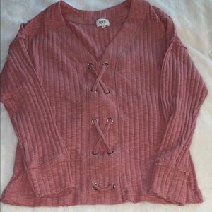 BKE size S rose pink-colored v-neck textured
top